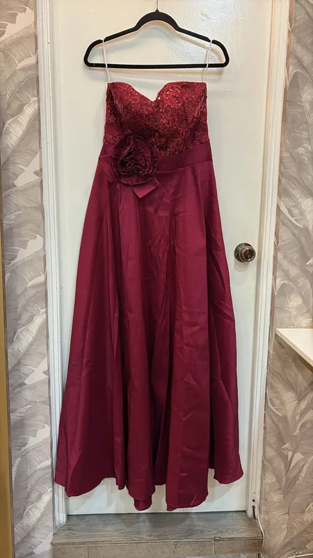 Vestido Maria Gracia vino con lentejuelas talla