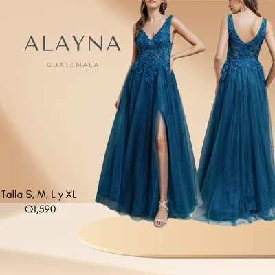 Vestido azul celeste con tul y encaje